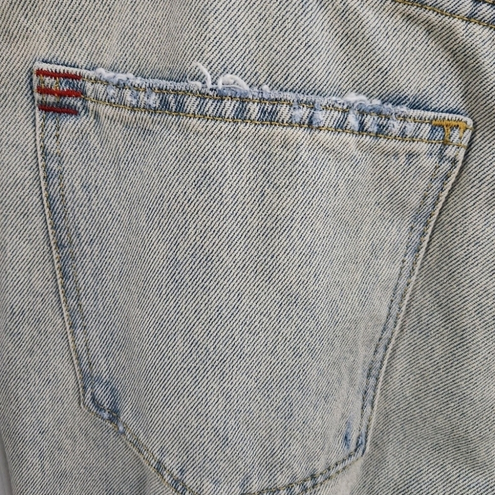 Nwt BDG bootcut denim jeans relaxed fit distressed grunge women size 34 - Picture 3 of 12